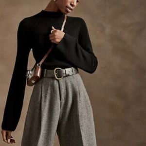 NWT Banana Republic Merino Wool cut out Sweater